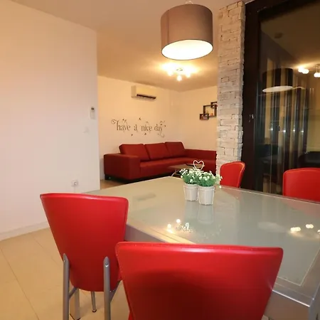 Lorena Premium Apartment Porec